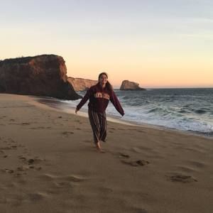 Meet your Posher, Fay